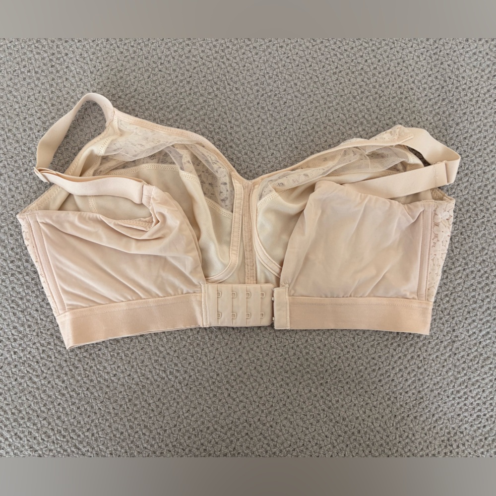 Chantelle Norah Wireless Bra - Picture 6 of 7